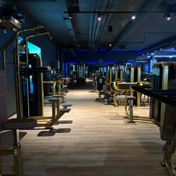 Geräte für gezieltes Bauchmuskeltraining Bauchtrainer im Studio