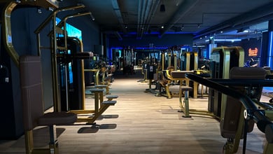 Geräte für gezieltes Bauchmuskeltraining Bauchtrainer im Studio