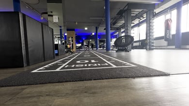 Markierte Laufstrecke für Funktionstraining Sprintbahn im Studio