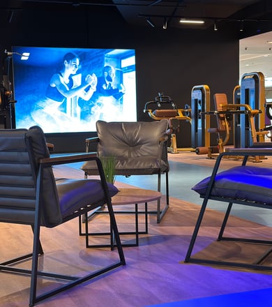Lounge neben Projektor
