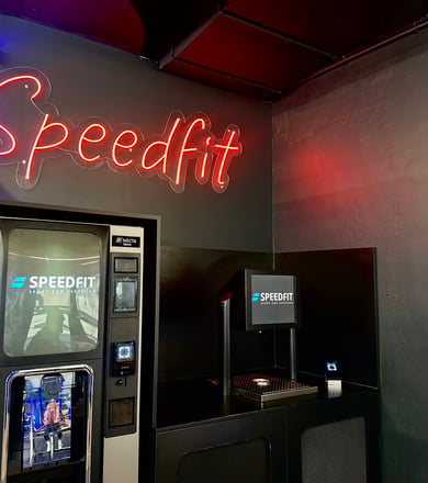 Snack- und Getränkeautomat im Fitnessstudio