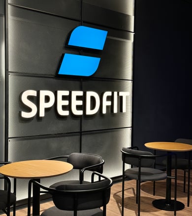 Lounge mit Logo